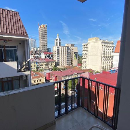 Boulevard Apartments บาทูมิ ภายนอก รูปภาพ