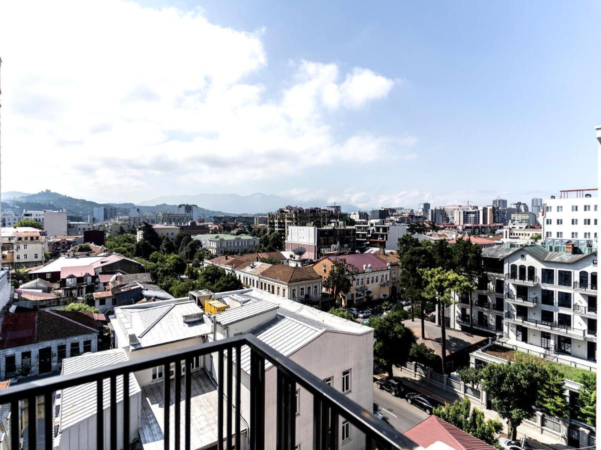 Boulevard Apartments บาทูมิ ภายนอก รูปภาพ