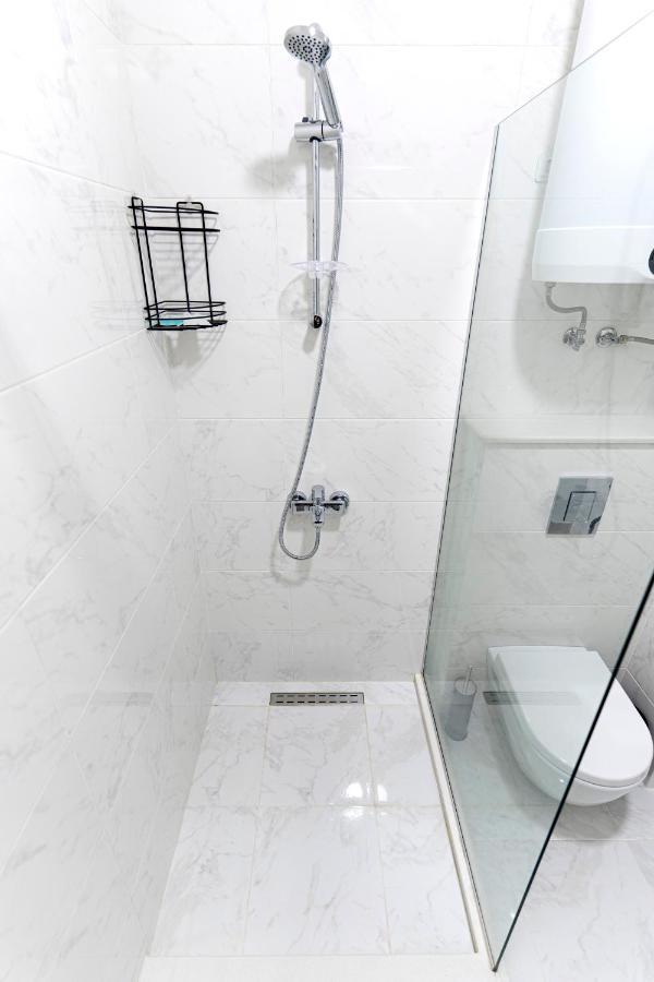Boulevard Apartments บาทูมิ ภายนอก รูปภาพ