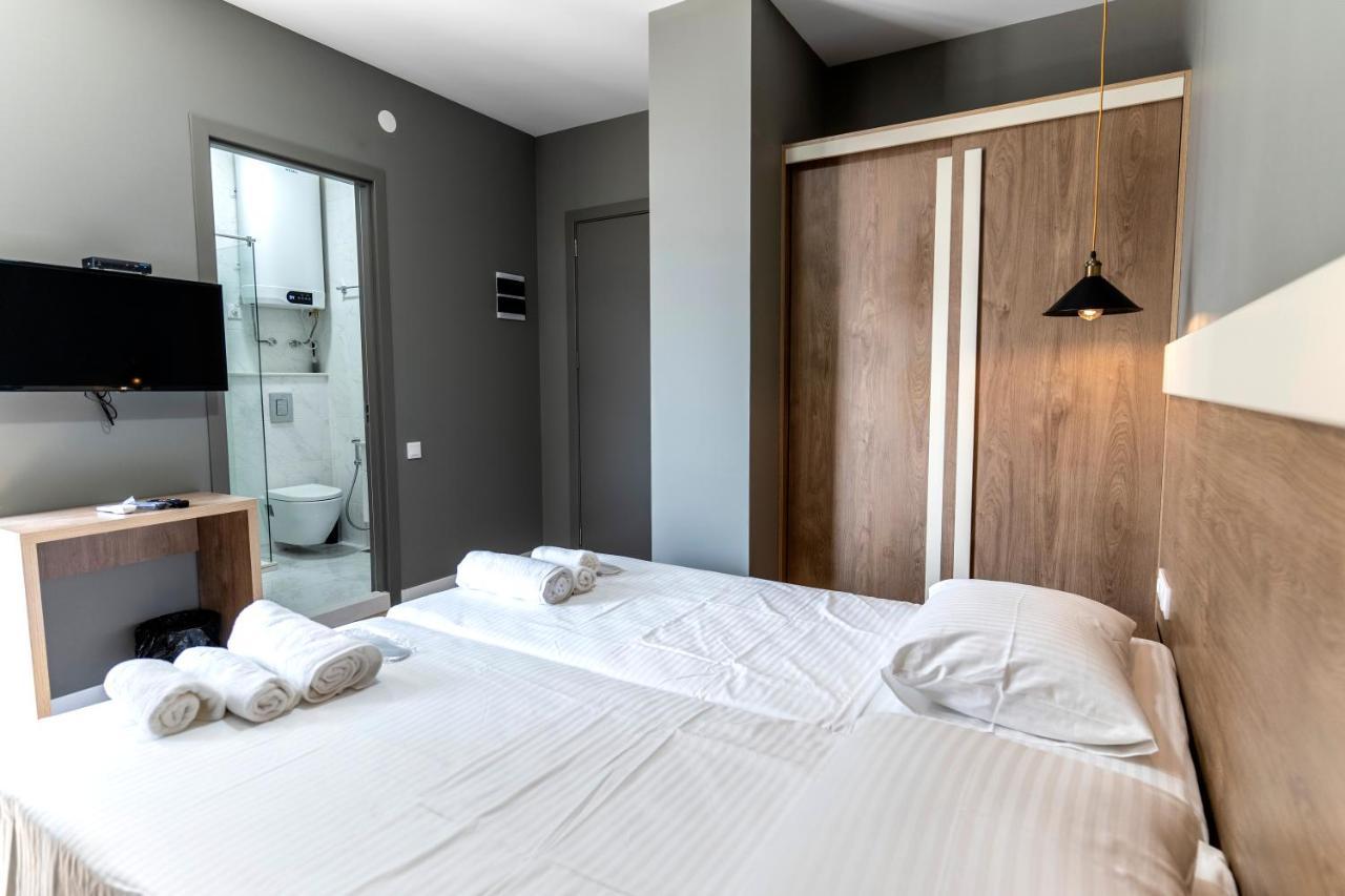 Boulevard Apartments บาทูมิ ภายนอก รูปภาพ