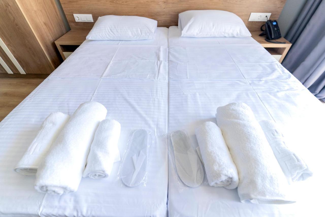 Boulevard Apartments บาทูมิ ภายนอก รูปภาพ