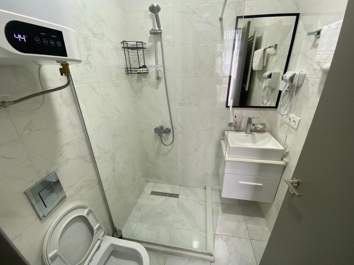 Boulevard Apartments บาทูมิ ภายนอก รูปภาพ